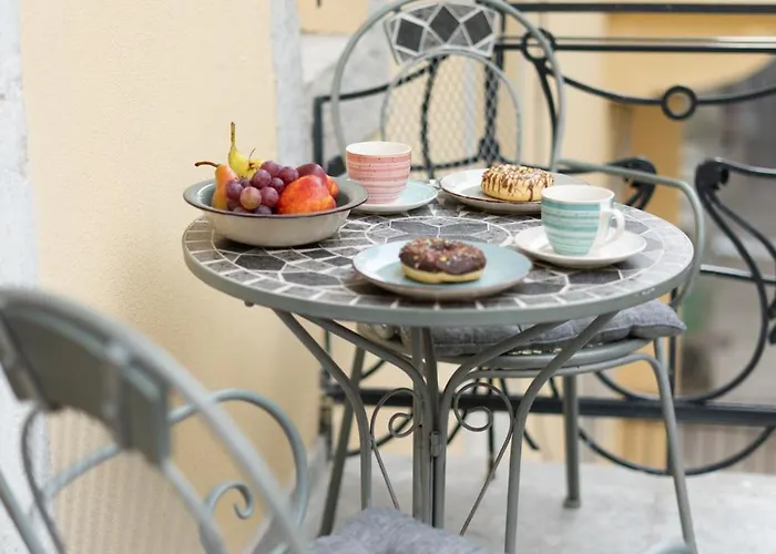 Studio Apartments Rijeka Риека