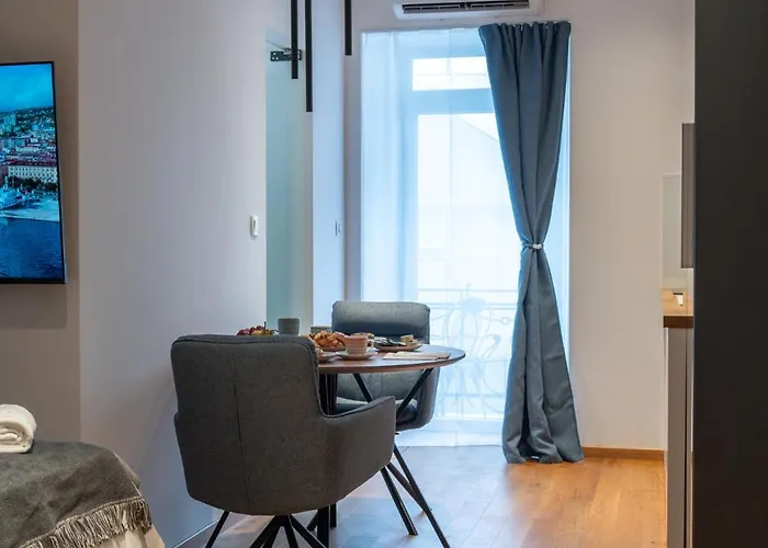 Апартаменты Studio Apartments Rijeka