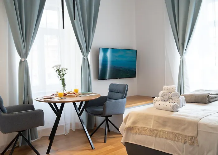 Studio Apartments Rijeka Риека