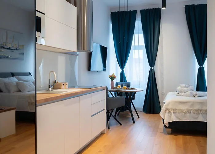 Studio Apartments Rijeka * Риека